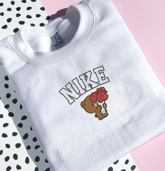 BEAR EMBROIDERED SWEATSHIRT/HOODIE