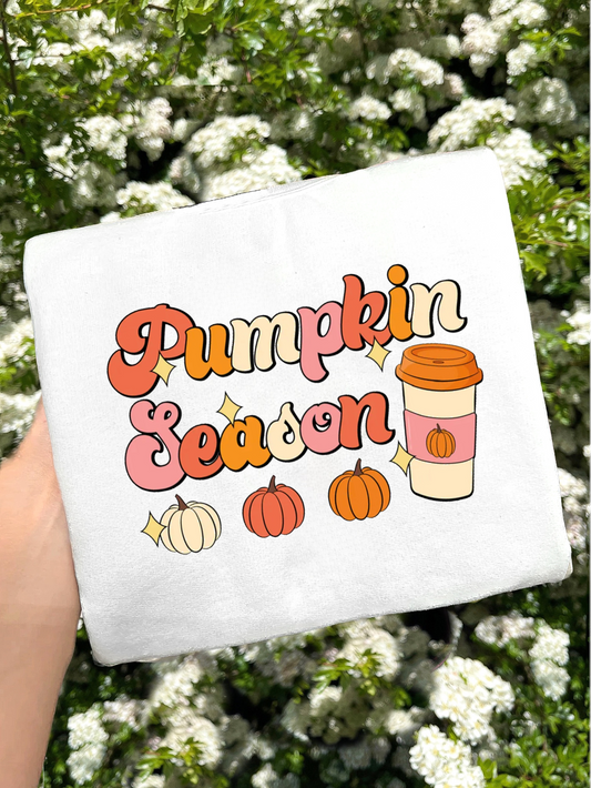 PUMPKIN SEASON PRINTED SWEATSHIRT